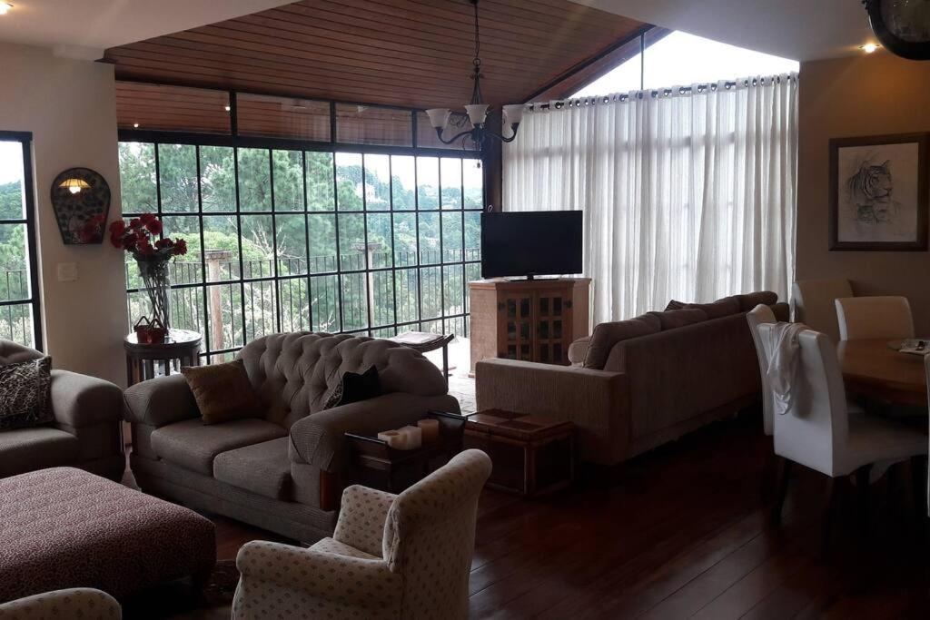 Casa E Vista Privilegiadas No Alto Do Capivari Campos do Jordao Exterior photo